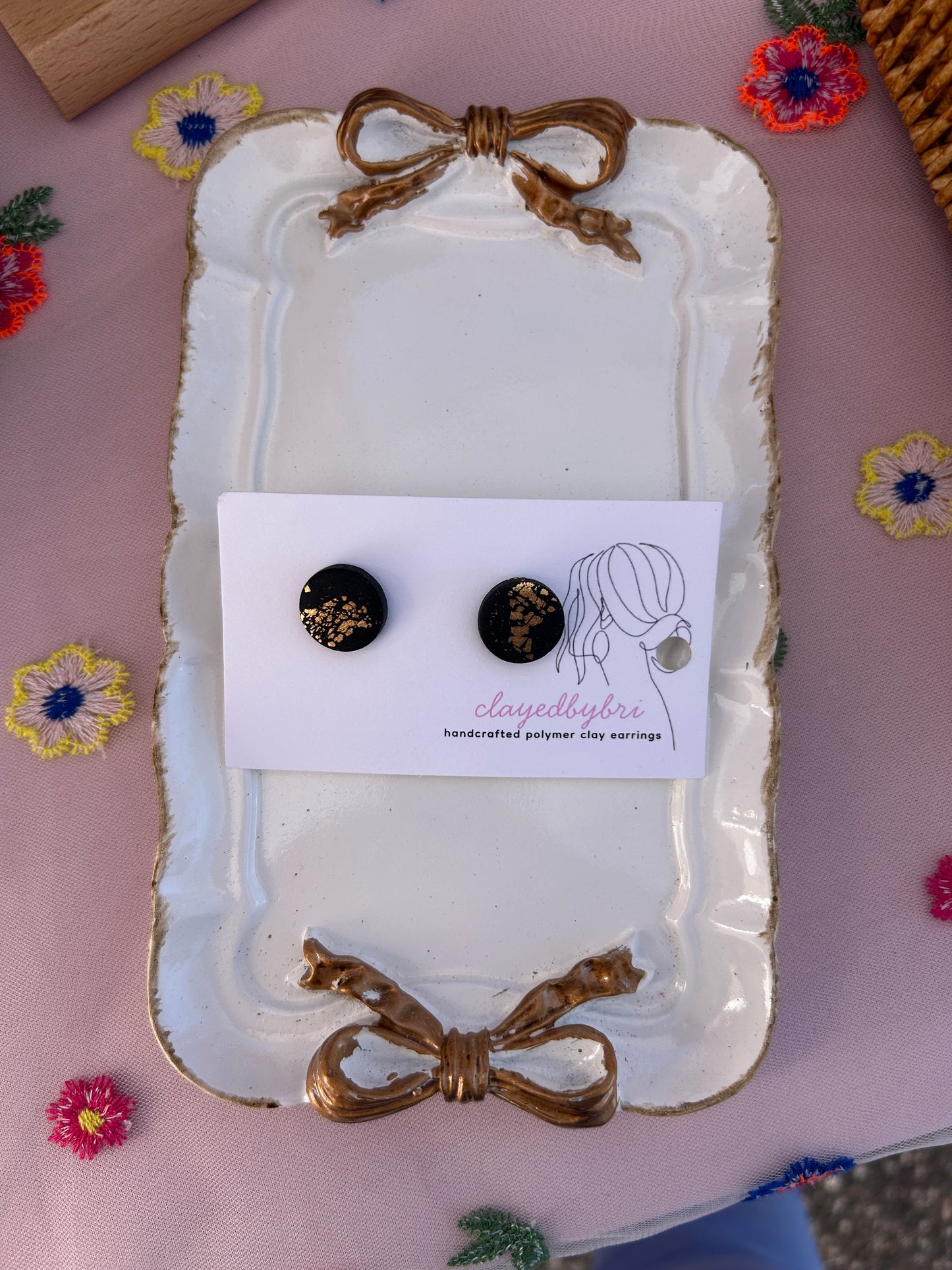 Black and Gold Glitter Round Studs