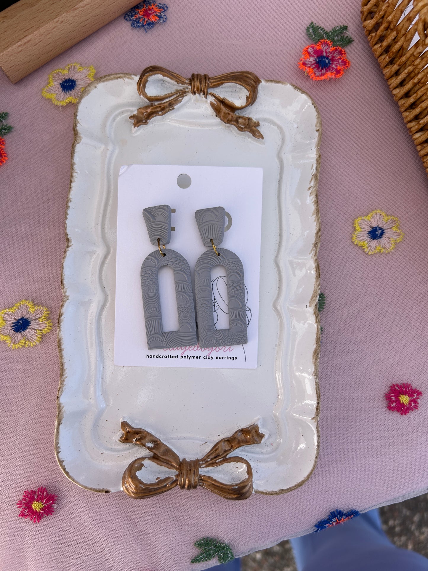 Gray Patterned Arch Dangle Earrings