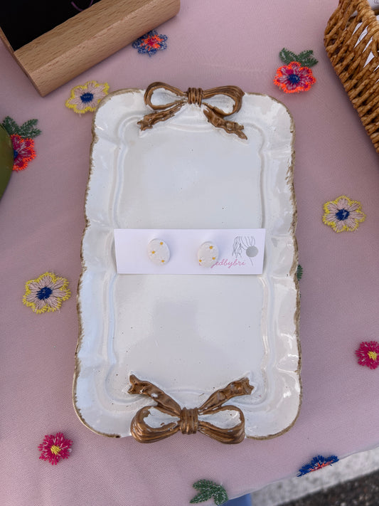 White with Daisies Oval Shaped Studs