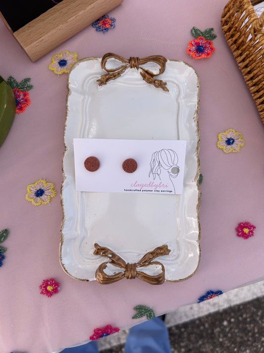 Reddish-Brown Studs with Lace Design